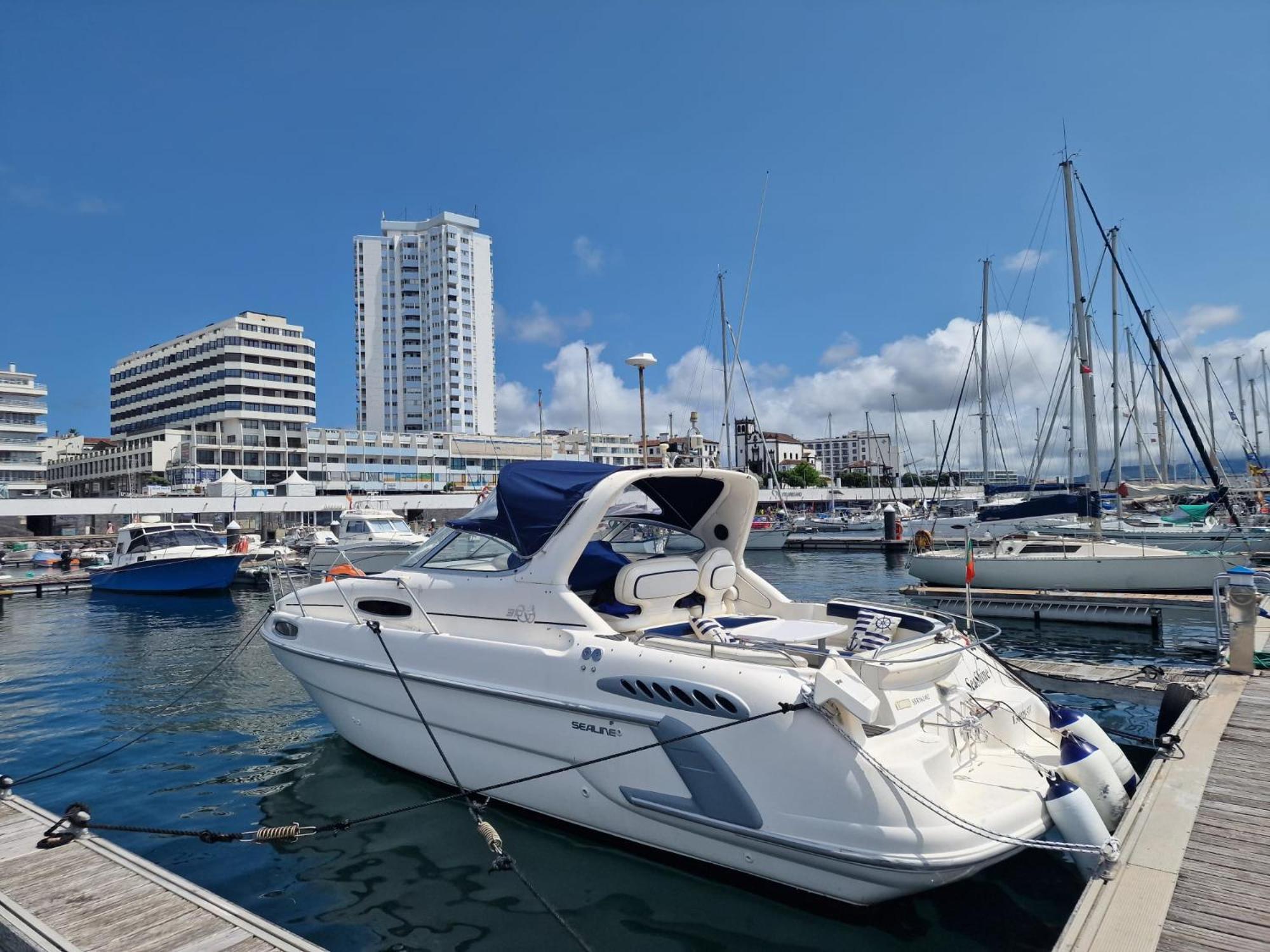 Sea & Tasty - Boat House Otel Ponta Delgada Dış mekan fotoğraf